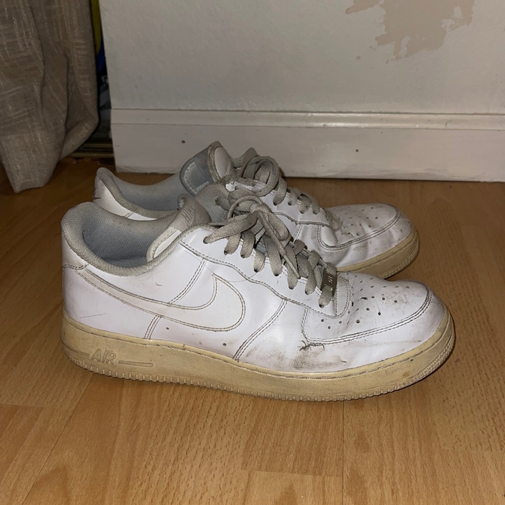 NIKE AIR FORCE 1